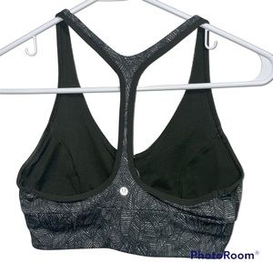 Lululemon Zip up bra size 6